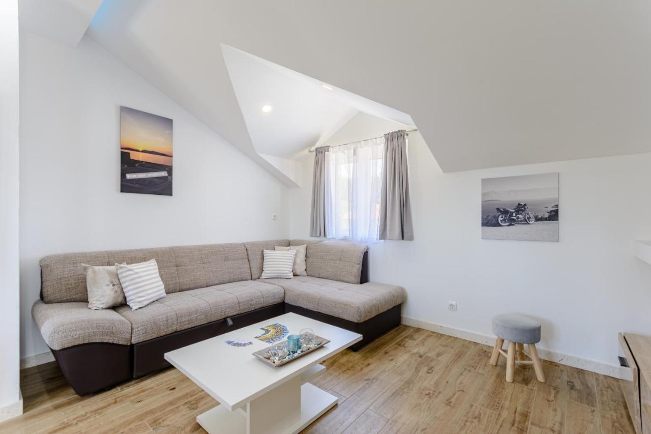 Apartment Darka 1 ซูมาร์ติน ภายนอก รูปภาพ